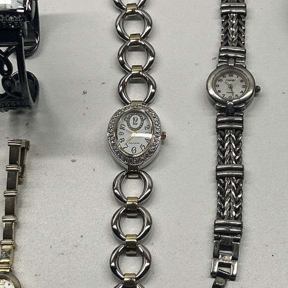 Bundle Of 21 Untested Watches - Mix Of Vintage And Smart Watches - Picture 15 of 16